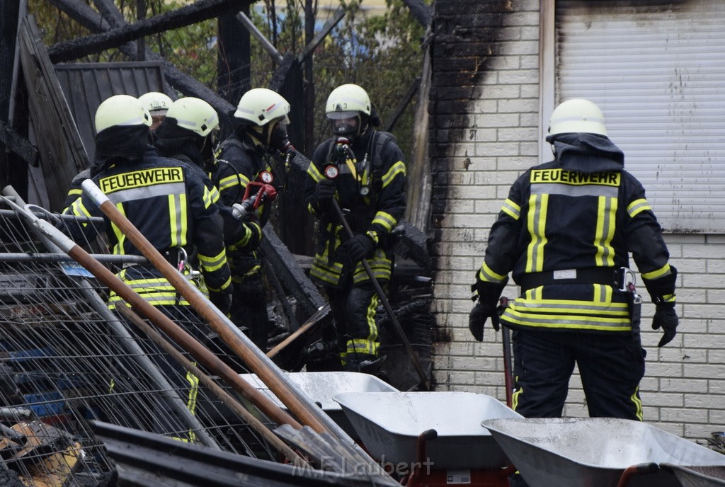 Feuer 4 Bergisch Gladbach Gronau Am Kuhlerbusch P302.JPG - Miklos Laubert